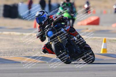 media/Dec-10-2023-SoCal Trackdays (Sun) [[0ce70f5433]]/Turn 2 (10am)/